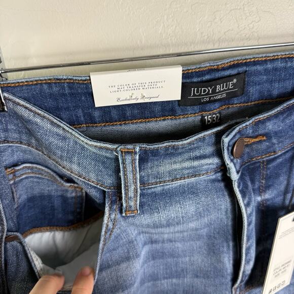 Judy Blue Cropped Boot Mid Rise Jean Raw Hem Distressed 15/32 NWT JB82589MD - Picture 5 of 14